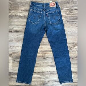 Levis Wedgie Straight Jeans